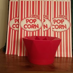 Silicone Microwave Popcorn Popper (NWOT)